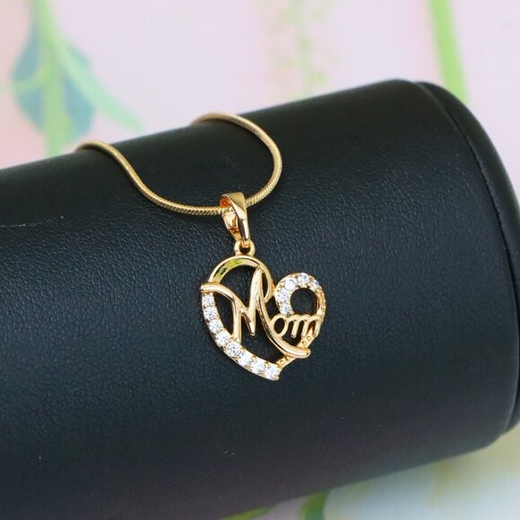 "Rose Gold Heart Pendant with Sparkling 'Mom' Letter Design, XPPT1241 - Picture 7 of 13